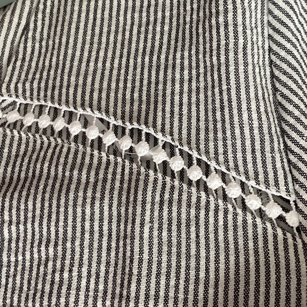 Floral & Ivy SoHo Dec Out Black and White Striped Blouse NWT - Picture 5 of 16